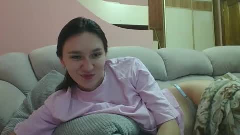 Snapshot of roza05x chatting on October 10, 2025, 8:52 pm Roza05x online show from October 10, 2025, 8:52 pm