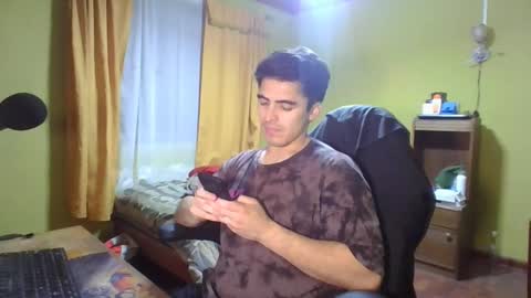 rpaulo25 online show from February 11, 2025, 2:35 am