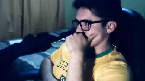 rpaulo25 online show from September 24, 2025, 4:05 am