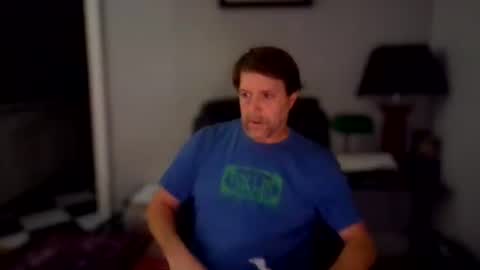 Snapshot of rtrmoney18 chatting on September 28, 2025, 5:46 am rtrmoney18 online show from September 28, 2025, 5:46 am