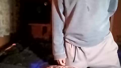 rubberburn online show from February 3, 2025, 5:18 am