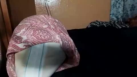 rubberburn online show from December 15, 2025, 8:29 am