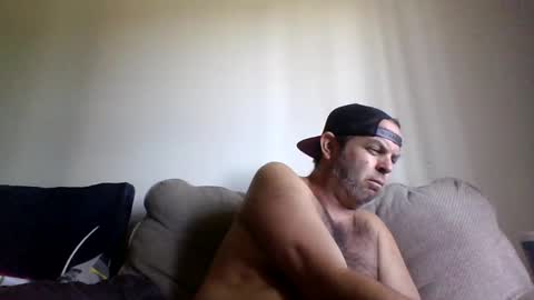 rubbingoneout714 online show from October 31, 2025, 8:10 pm