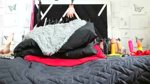 Snapshot of rubyemerald_ chatting on October 10, 2025, 1:37 am rubyemerald_ online show from October 10, 2025, 1:37 am