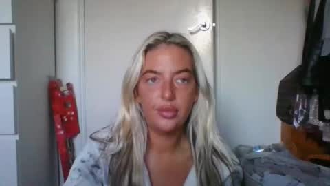 Snapshot of rubyredxxxoxxx chatting on December 23, 2024, 8:11 am rubyredxxxoxxx online show from December 23, 2024, 8:11 am