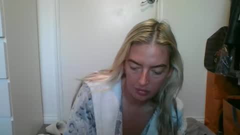 Snapshot of rubyredxxxoxxx chatting on December 24, 2024, 8:33 am rubyredxxxoxxx online show from December 24, 2024, 8:33 am