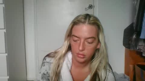 Snapshot of rubyredxxxoxxx chatting on December 30, 2024, 8:43 am rubyredxxxoxxx online show from December 30, 2024, 8:43 am