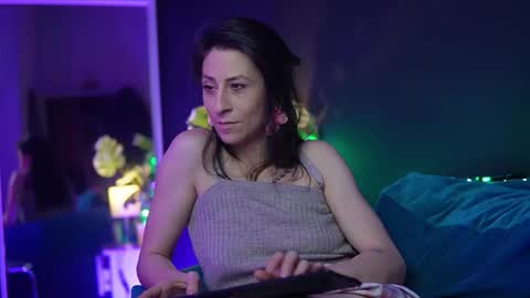 Snapshot of rubyrya chatting on November 28, 2025, 11:40 pm Ruby online show from November 28, 2025, 11:40 pm