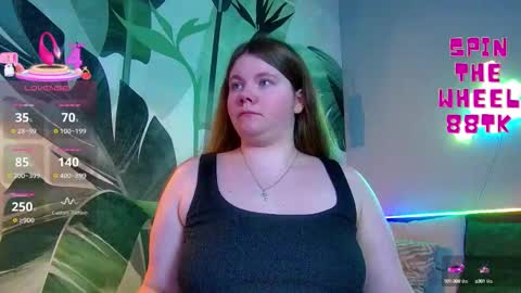 Snapshot of rubyvalen chatting on October 10, 2025, 12:42 am Ruby online show from October 10, 2025, 12:42 am