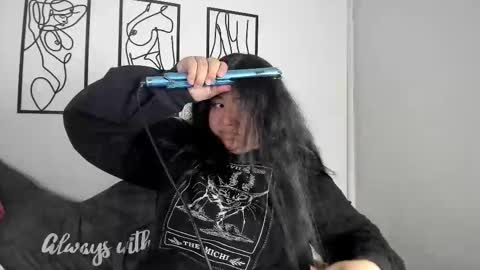 I am  Ruby online show from December 14, 2025, 7:07 pm