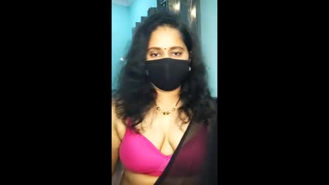 Snapshot of ruhi_thesweetdevil chatting on December 17, 2025, 2:01 pm ruhi thesweetdevil online show from December 17, 2025, 2:01 pm