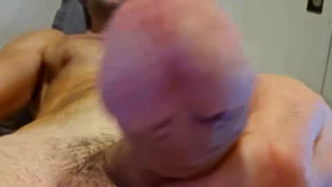 Snapshot of ruscoe16 chatting on November 9, 2025, 2:37 pm ruscoe16 online show from November 9, 2025, 2:37 pm