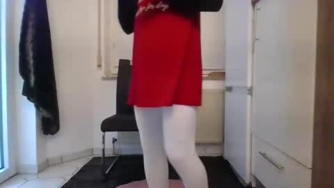 Ruskinni online show from February 14, 2025, 3:05 pm