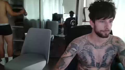 russora666 online show from December 18, 2025, 4:07 am