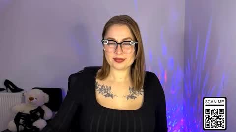 Nika online show from October 27, 2025, 7:29 pm