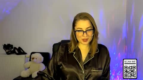 Nika online show from December 13, 2025, 8:25 pm