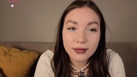 Emma online show from October 13, 2025, 1:44 pm