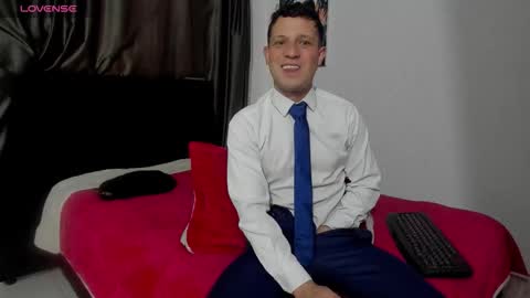 Snapshot of ryan15_ chatting on December 20, 2025, 11:50 am Ryan 15 online show from December 20, 2025, 11:50 am