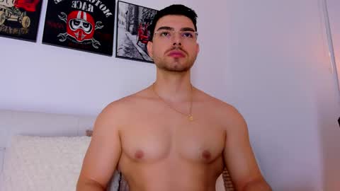 Snapshot of ryan_cooper_1 chatting on November 16, 2025, 2:39 am Ryan online show from November 16, 2025, 2:39 am