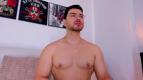 Snapshot of ryan_cooper_1 chatting on December 14, 2025, 2:44 pm Ryan online show from December 14, 2025, 2:44 pm