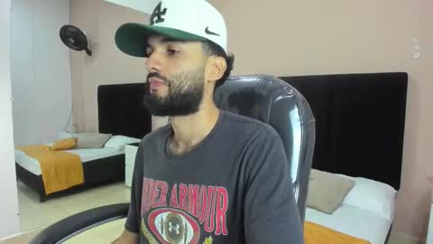 ryan_jackson_ online show from November 10, 2025, 5:39 am