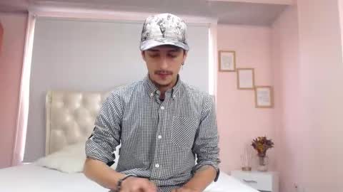 Snapshot of ryan_maxy chatting on January 21, 2025, 12:29 pm ryan online show from January 21, 2025, 12:29 pm