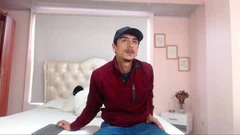 Snapshot of ryan_maxy chatting on January 25, 2025, 12:26 pm ryan online show from January 25, 2025, 12:26 pm