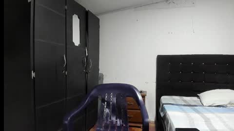 ryan_xc1 online show from October 29, 2025, 3:20 am