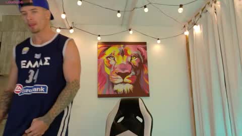 Ryan Blue ig ryannblue online show from November 6, 2025, 1:17 am