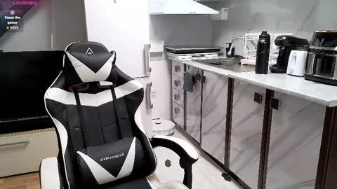 ryanstorm1 online show from November 19, 2025, 3:45 pm