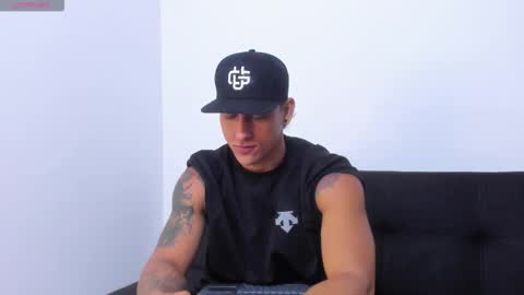 Snapshot of ryanwhite3 chatting on October 27, 2025, 12:36 am ryanwhite3 online show from October 27, 2025, 12:36 am