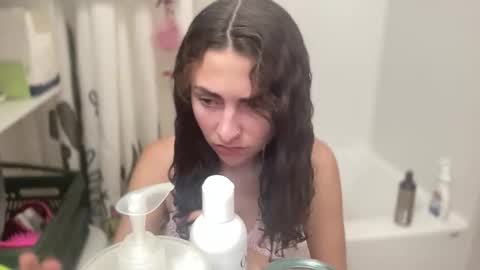 rylanxoxo online show from December 15, 2025, 4:17 am