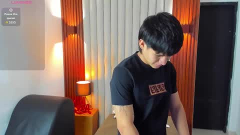 Ryo Kush online show from October 23, 2025, 4:01 am