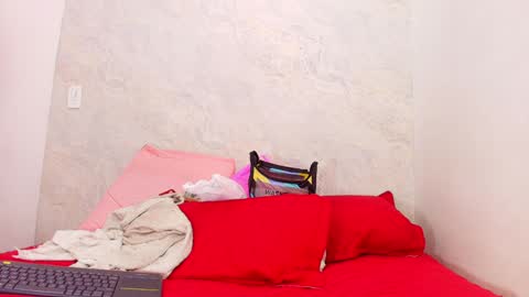 s_sofia_ online show from January 8, 2025, 7:13 pm