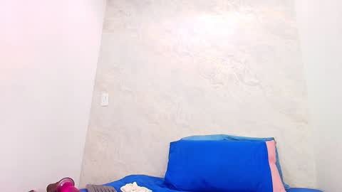 s_sofia_ online show from January 30, 2025, 1:44 am