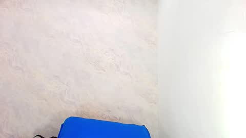 s_sofia_ online show from February 17, 2025, 7:21 pm