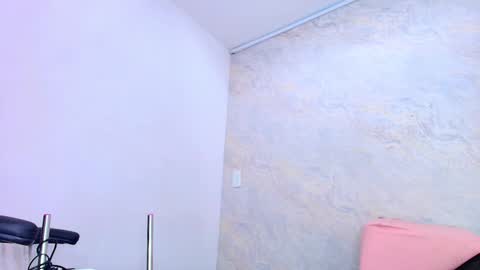 s_sofia_ online show from February 26, 2025, 7:16 pm