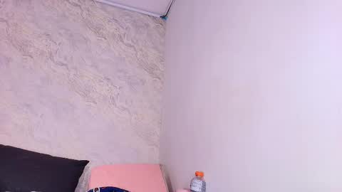 s_sofia_ online show from March 5, 2025, 7:27 pm