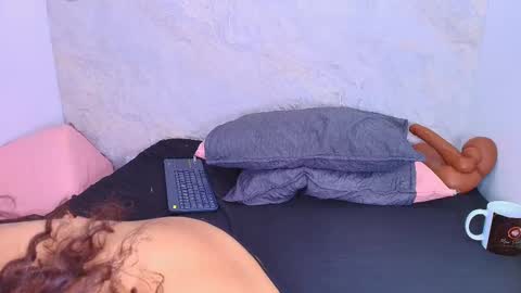 s_sofia_ online show from March 7, 2025, 8:00 pm