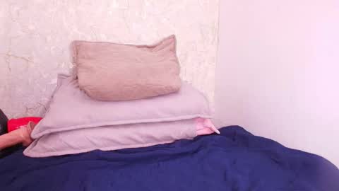 s_sofia_ online show from September 15, 2025, 7:25 pm