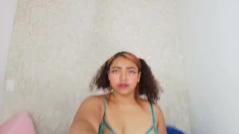 s_sofia_ online show from September 25, 2025, 7:28 pm