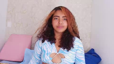s_sofia_ online show from October 4, 2025, 7:23 pm