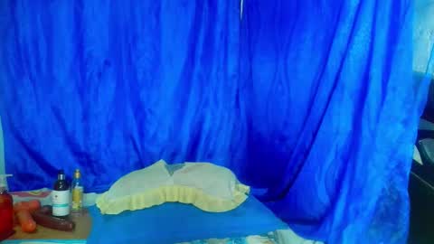 Snapshot of s_sofiaa_ chatting on November 10, 2025, 7:57 pm sofia online show from November 10, 2025, 7:57 pm