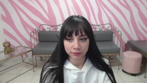 Sabrina online show from November 21, 2025, 1:10 pm