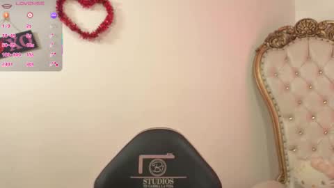 Snapshot of saaya_tay chatting on November 9, 2025, 3:16 am saaya_tay online show from November 9, 2025, 3:16 am