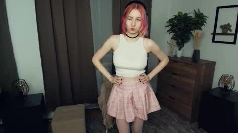 Sabrina online show from December 5, 2025, 7:17 am