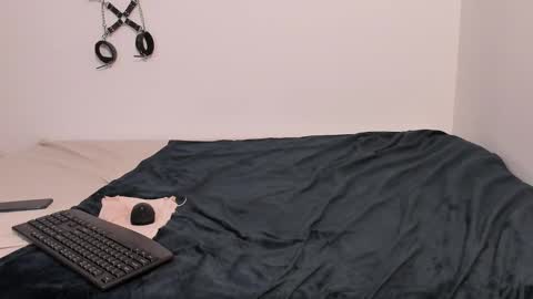 Sabrina Rose  online show from February 12, 2025, 6:51 am