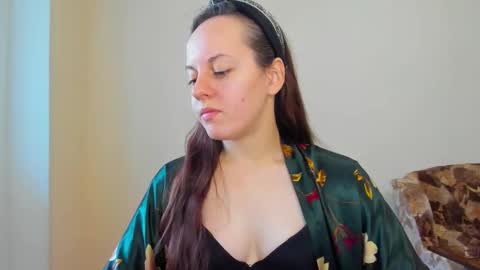 Snapshot of sabrina_tin chatting on September 16, 2025, 11:55 am sabrina_tin online show from September 16, 2025, 11:55 am