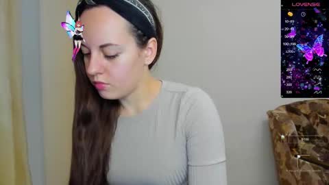 Snapshot of sabrina_tin chatting on September 24, 2025, 3:37 pm sabrina_tin online show from September 24, 2025, 3:37 pm