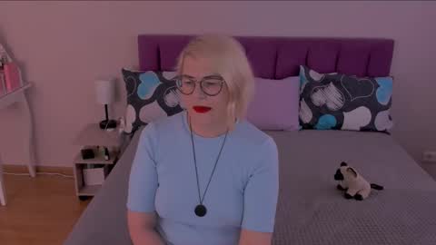 Snapshot of sabrinamacmarren chatting on February 23, 2025, 7:11 am Sabrina MacMarren online show from February 23, 2025, 7:11 am
